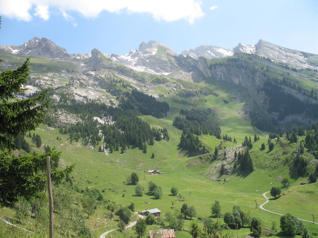 Hotel Bellachat La Clusaz Ngoại thất bức ảnh